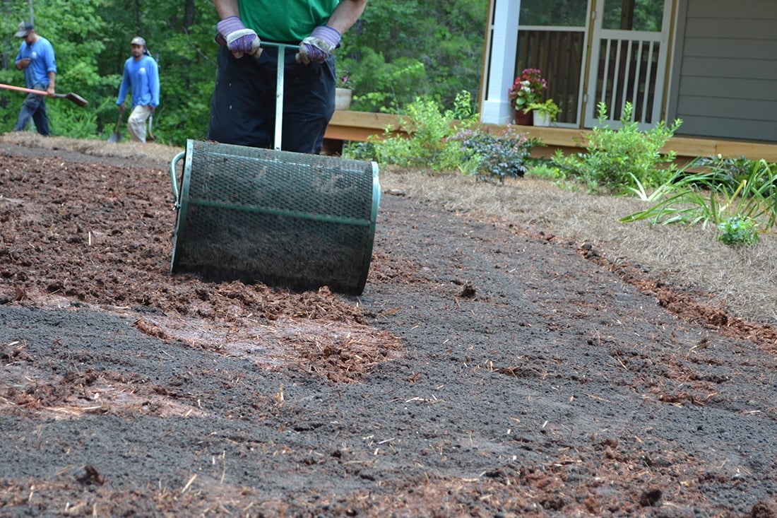 Soil3 Vs Wheat Straw When Seeding New Lawns   Soil3 Seed Cover On New Lawn #keepProtocol